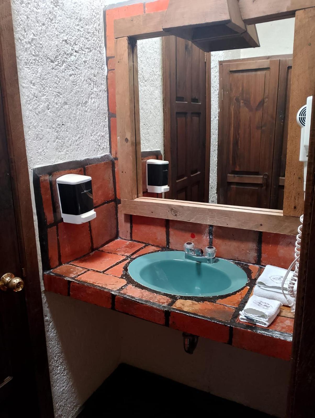 Hotel Hacienda Don Juan Сан-Кристобаль-де-Ла-Касас Экстерьер фото